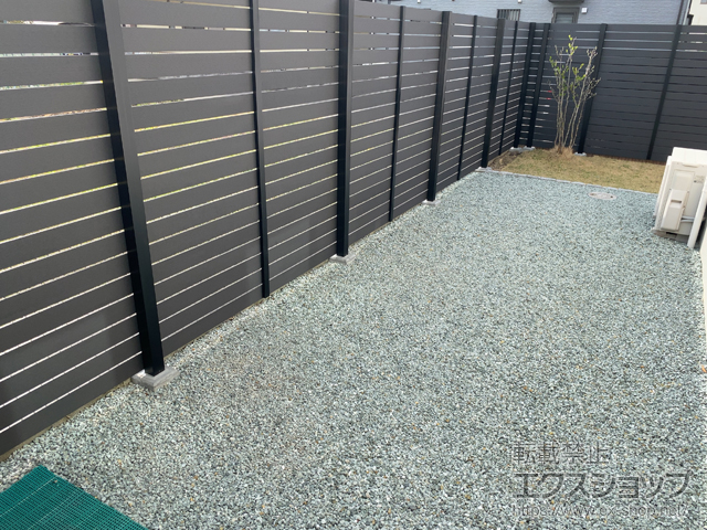 宮城県多賀城市ののフェンス・柵 プラド/plus(プラス）フェンス 高尺仕様*H2000 板材17段 隙間10mm/ジョイント無し 施工例
