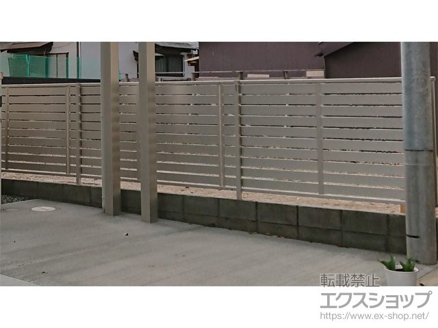 奈良県大和郡山市ののフェンス・柵 シンプレオフェンスSY1F型 横スリット　自由柱施工 施工例