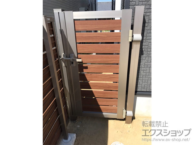 三重県四日市市のの門扉 開き門扉AB ウッディYS3型 片開き　柱使用 施工例