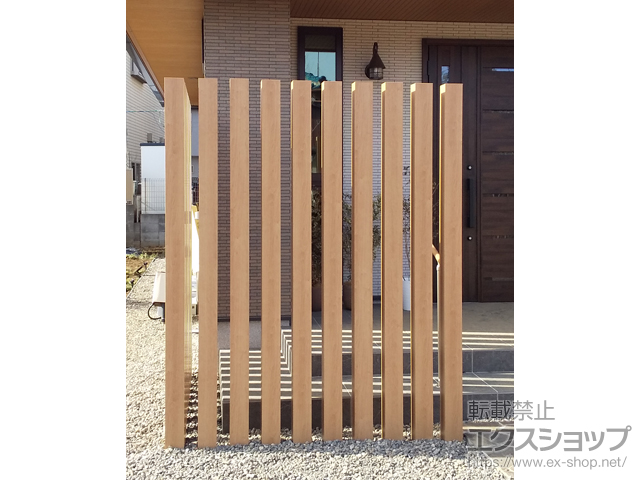 埼玉県さいたま市ののフェンス・柵 デザイナーズパーツ枕木材 施工例