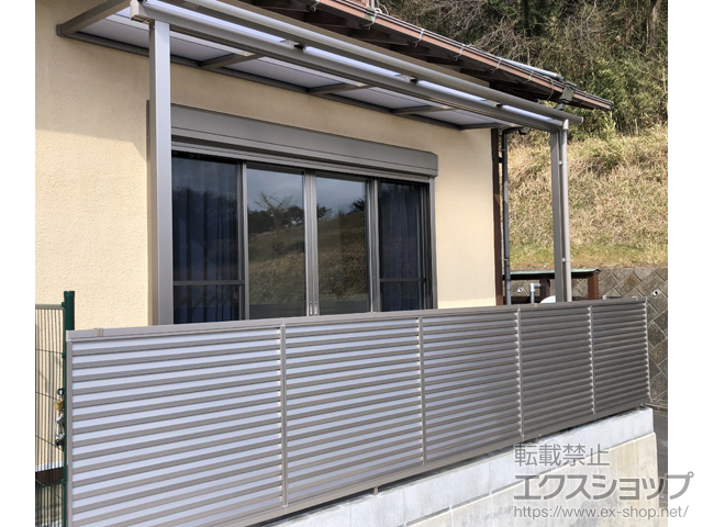 神奈川県秦野市ののテラス屋根 スピーネ F型 テラスタイプ 単体 積雪〜20cm対応 施工例