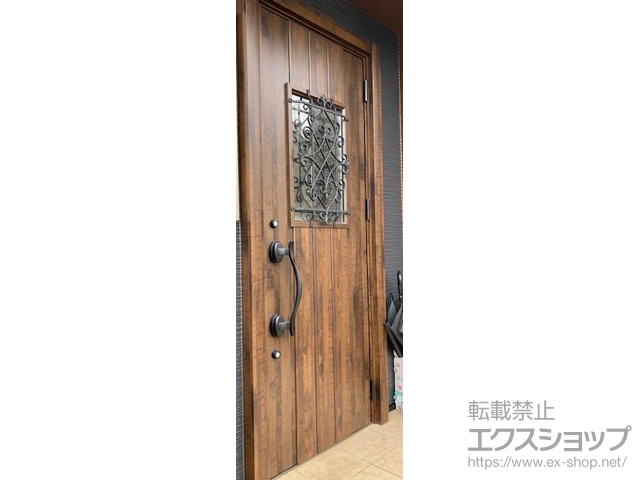 千葉県柏市のLIXIL リクシル（トステム）の玄関ドア リシェント玄関ドア3 断熱K4仕様 片開き仕様(ランマ無)R D41型 ※手動仕様+スペーサーセット（1mm・3mm・5mm）／アングル 施工例