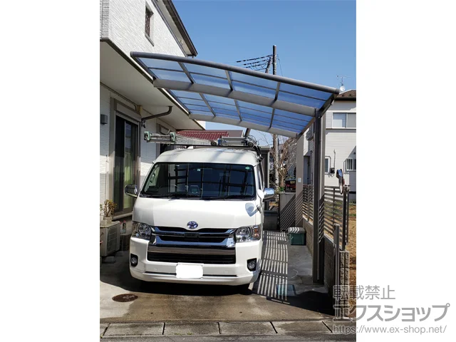 埼玉県さいたま市のLIXIL(リクシル)のカーポート ネスカR (ラウンドスタイル) 積雪～20cm対応 施工例