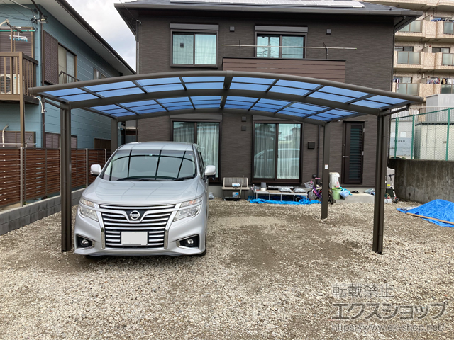 神奈川県海老名市ののカーポート ネスカR (ラウンドスタイル) ワイド 積雪〜20cm対応 施工例