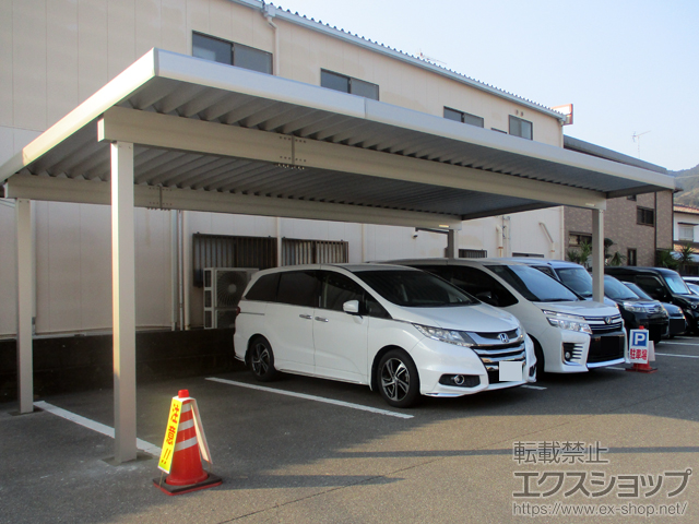 福岡県福岡市ののカーポート レオンポートneo Smart 3台用　積雪〜30cm対応　4本角柱 施工例