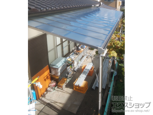 大分県大分市ののテラス屋根 ソラリア F型 テラスタイプ 連棟 積雪〜20cm対応 施工例