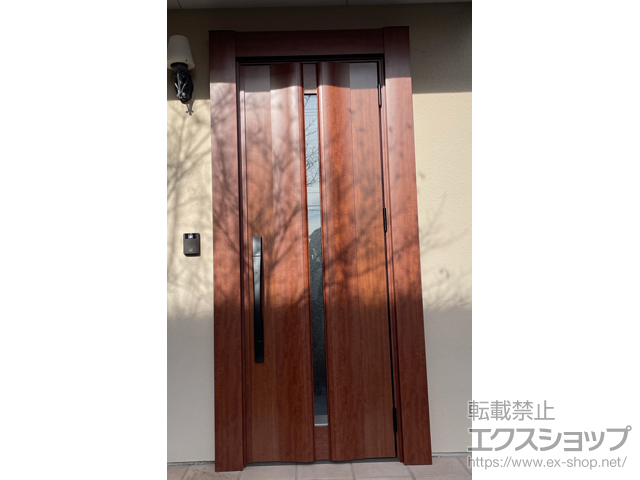静岡県沼津市のLIXIL リクシル（トステム）の玄関ドア リシェント玄関ドア3 断熱K4仕様 片開き仕様(ランマ無)外観右吊元 G12型 ※ファミロック 電池式 カードキーセット キー収納リモコン無し+スペーサーセット（1mm・3mm・5mm）／エントリーセ 施工例