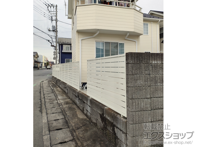 埼玉県八潮市ののフェンス・柵 フェンスAB YS3型 横スリット3　フリーポールタイプ 施工例