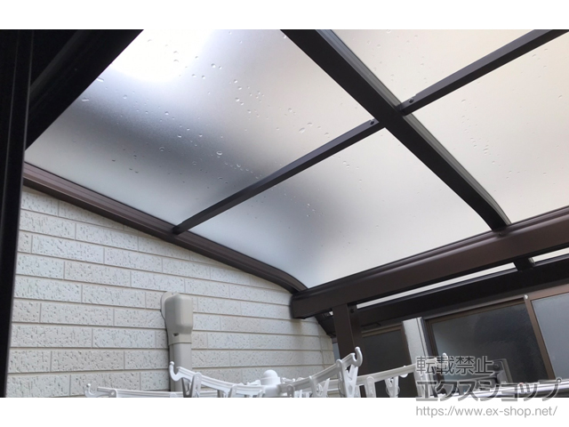 埼玉県さいたま市ののバルコニー・ベランダ屋根 プレシオステラスII R型 屋根タイプ 単体 積雪〜20cm対応 施工例