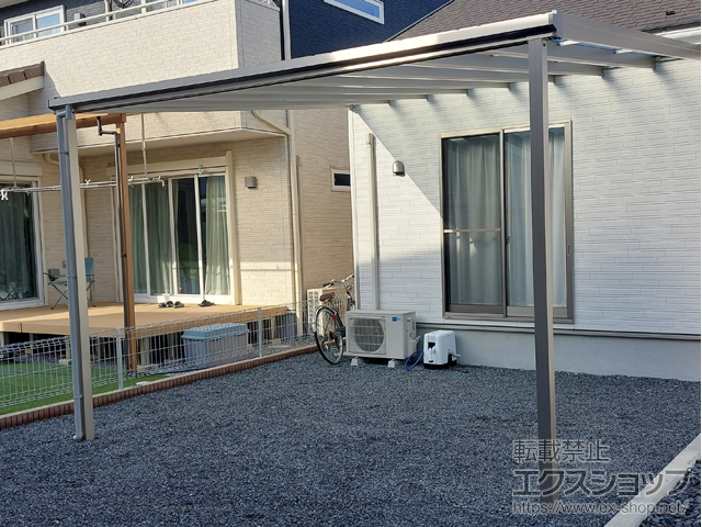 栃木県河内郡上三川町ののテラス屋根 ソラリア F型 ビッグサイズ 単体 積雪〜20cm対応 施工例