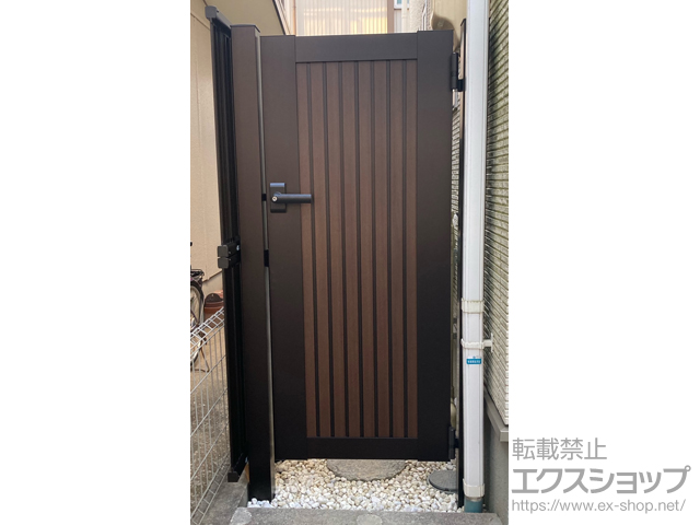 愛知県一宮市のの門扉 ルシアス門扉W07型 たて目地 片開き 複合カラー 施工例