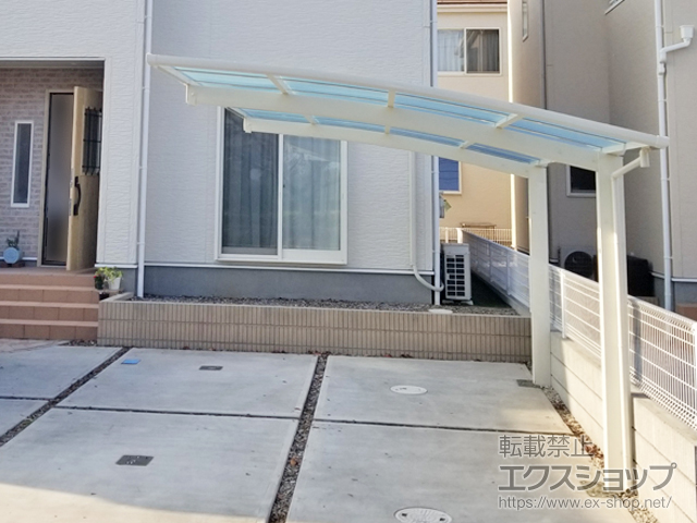 埼玉県狭山市ののカーポート アリュース　積雪〜20cm対応+着脱式サポート柱 施工例