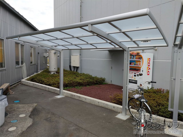 静岡県富士市ののサイクルポート・駐輪場 ネスカRミニ (ラウンドスタイル) 積雪〜20cm対応 施工例