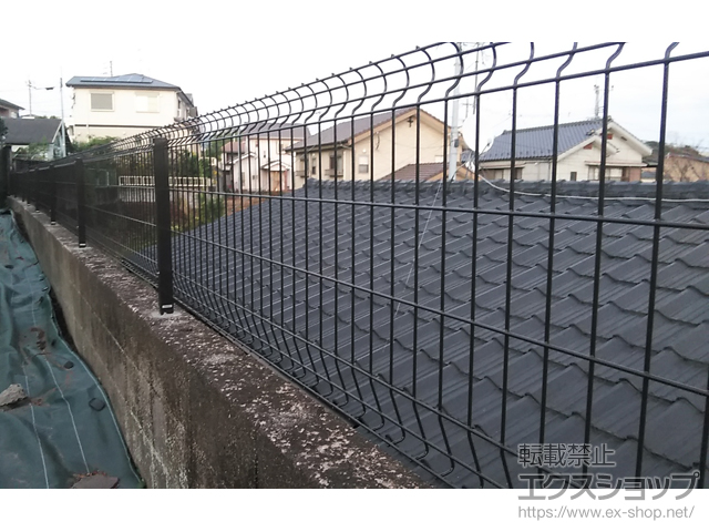 鹿児島県鹿児島市ののフェンス・柵 イーネットフェンス 2F型　自由柱施工 施工例
