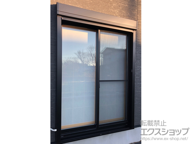 茨城県北茨城市のLIXIL リクシル（トステム）の窓シャッター 【特注】リフォームシャッター 電動式 標準タイプ 施工例