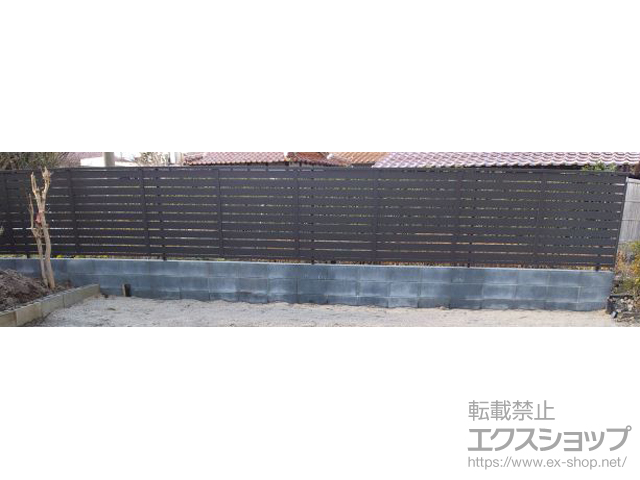 島根県出雲市ののフェンス・柵 モクハイフェンス アルミ色タイプ フリーポールタイプ 施工例