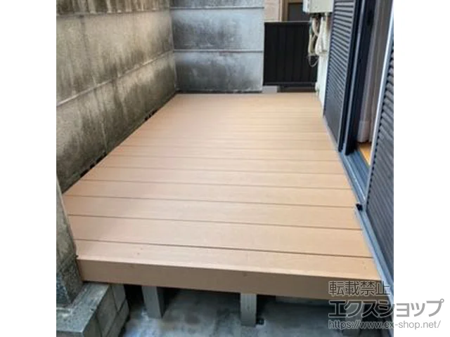 大阪府大阪市のYKKAPのウッドデッキ リウッドデッキ 200 施工例