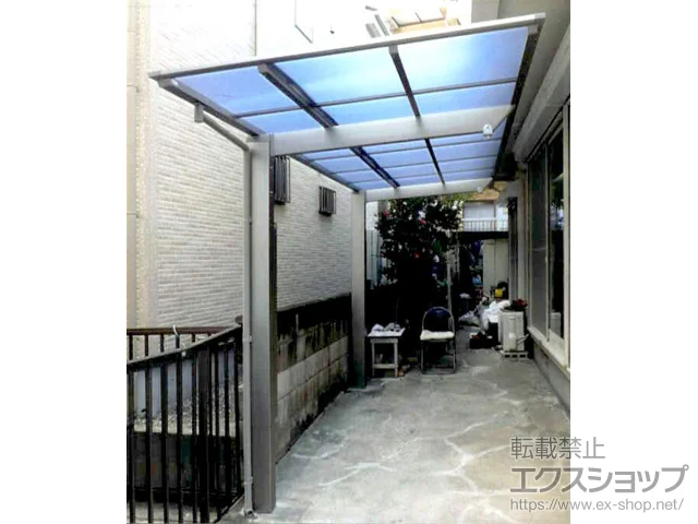 神奈川県横浜市のValue Selectのカーポート ソリッドポート 積雪～20cm対応＋着脱式サポート柱 施工例