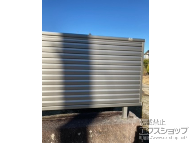 長野県長野市ののフェンス・柵 ミエーネフェンス 目隠しルーバータイプ　自由柱施工 施工例