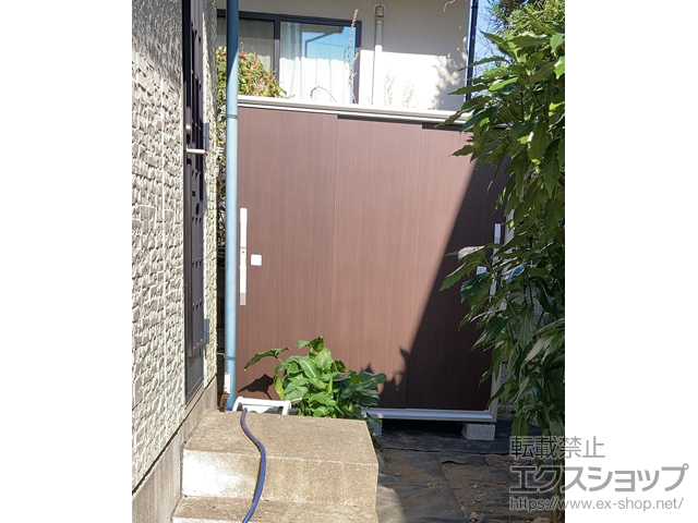 神奈川県逗子市のの物置・屋外倉庫 エスモ 一般型 1800×674×1913 ESF-1806A-WC 施工例