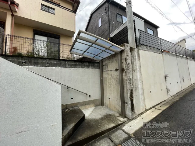 福岡県筑紫野市のLIXIL(リクシル)のサイクルポート・自転車置き場 ネスカRミニ (ラウンドスタイル) 積雪～20cm対応 施工例