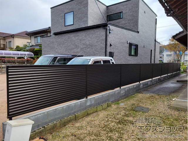 鳥取県倉吉市ののフェンス・柵 ミエーネフェンス 目隠しルーバータイプ・自由柱施工 施工例