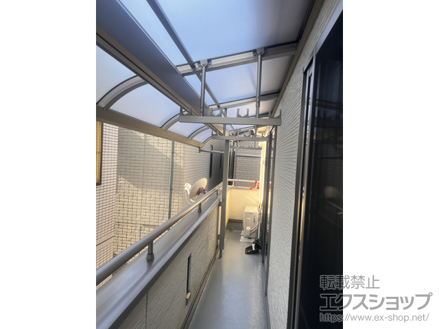 埼玉県川口市ののバルコニー・ベランダ屋根 ソラリア R型 屋根タイプ 単体 積雪〜20cm対応 施工例