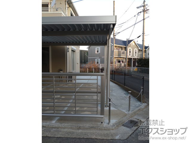 大阪府泉北郡忠岡町ののカーゲート ルシアスアップゲートワイド 3型 横太格子 手動 施工例