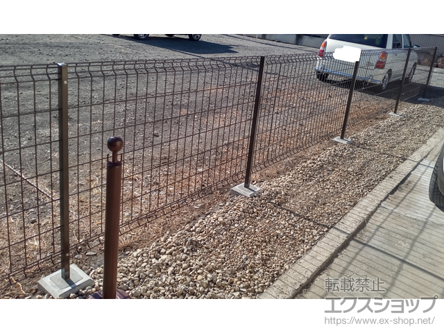 山梨県甲府市ののフェンス・柵 ハイグリッドフェンスUF8型　フリーポールタイプ 施工例