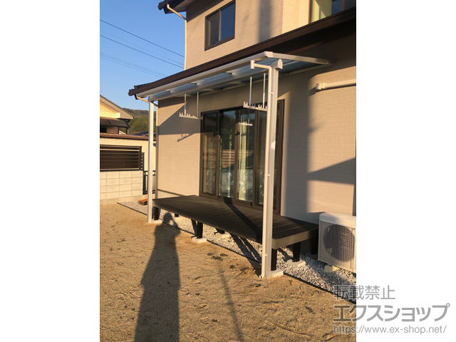 大分県大分市ののテラス屋根 ソラリア F型 テラスタイプ 単体 積雪〜20cm対応＋吊り下げ式物干し 施工例