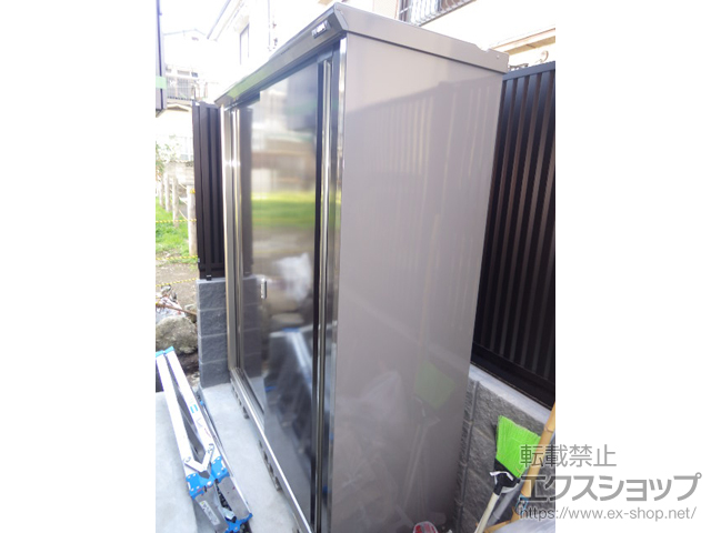 長崎県長崎市のの物置・屋外倉庫 ナイソーシスター　1740×580×1903 KMW-176E-CB 施工例