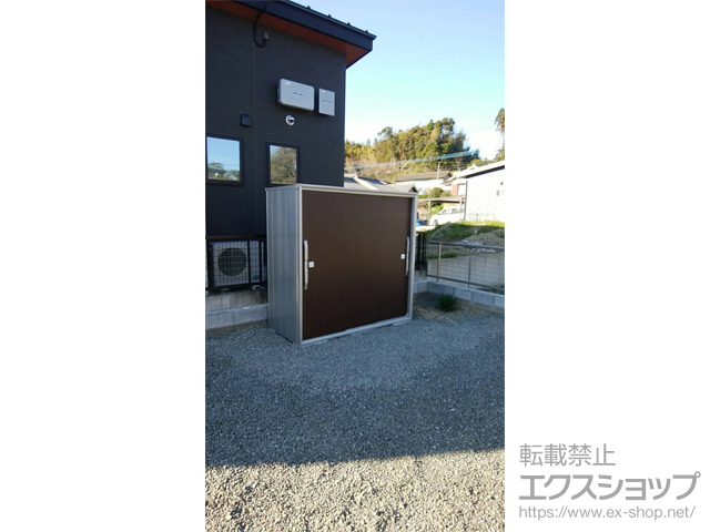 宮崎県宮崎市のの物置・屋外倉庫 エスモ 一般型 1950×924×1913 ESF-1909A-WC 施工例