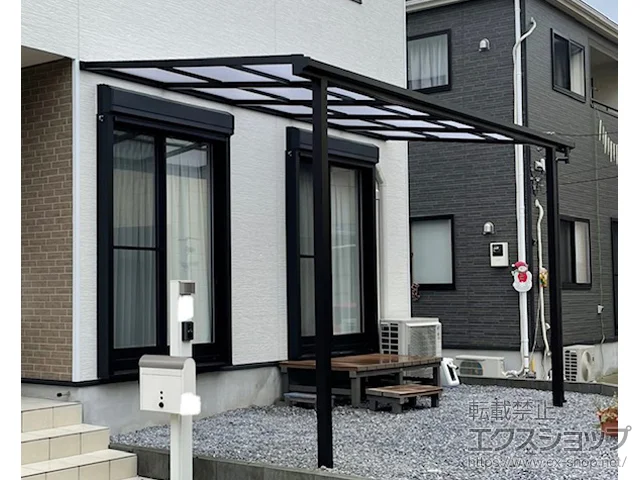 埼玉県草加市のYKKAPのテラス屋根 ソラリア F型 テラスタイプ 単体 積雪～20cm対応 施工例