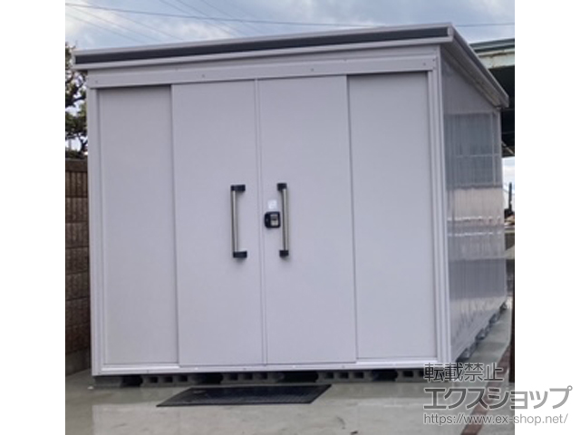 島根県出雲市のの物置・屋外倉庫 エルモ 一般型 2570×3660×2356（LMD-2536H） LMD-2536H-CB 施工例