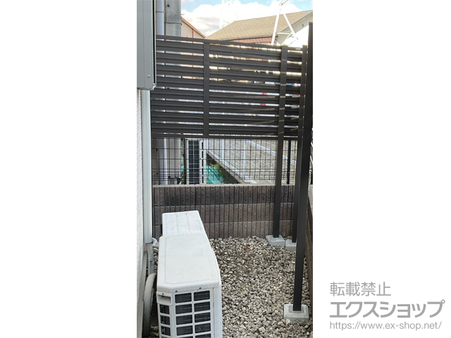 兵庫県尼崎市ののフェンス・柵 モクハイフェンス アルミ色タイプ 2段支柱(パネル1段) 施工例