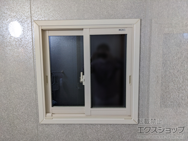 岐阜県羽島市のの玄関ドア、二重窓（内窓） インプラス  引違い窓 浴室仕様 ユニットバス納まり 2枚建 施工例