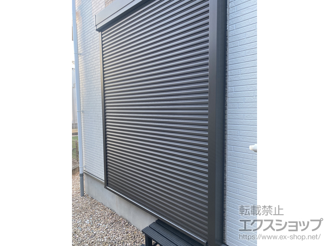 千葉県佐倉市のLIXIL リクシル（トステム）の窓シャッター リフォームシャッター 手動式 標準タイプ 施工例