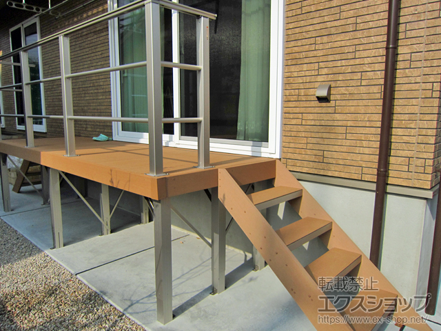 福岡県春日市ののウッドデッキ リウッドデッキ 200 施工例