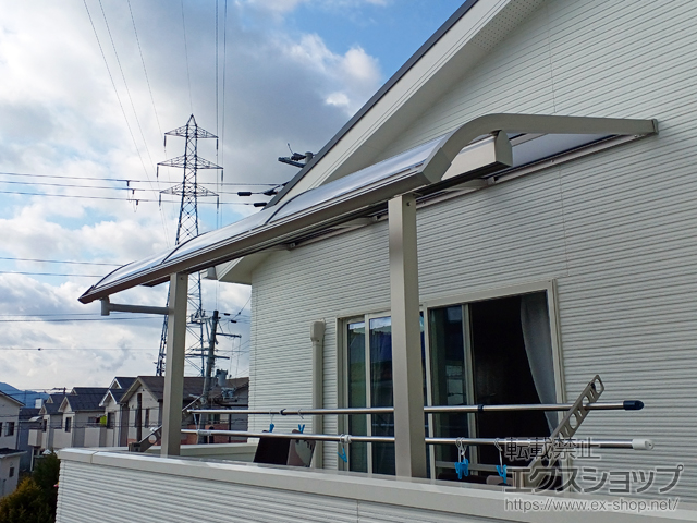 滋賀県大津市ののバルコニー・ベランダ屋根 プレシオステラスII R型 屋根タイプ 単体 積雪〜20cm対応 施工例
