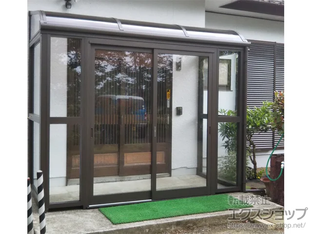宮城県柴田郡大河原町のLIXIL(リクシル)のテラス囲い・サンルーム サニージュ R型 土間納まり ランマ無 積雪～20cm対応 施工例