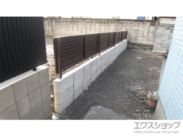 東京都墨田区のValue Selectのフェンス・柵・塀 ミエーネフェンス 目隠しルーバータイプ 自由柱施工 施工例