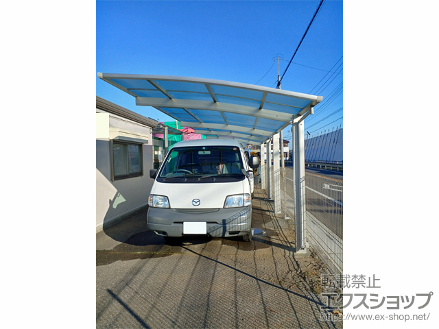 埼玉県さいたま市ののカーポート アリュース 縦連棟　積雪〜20cm対応 施工例