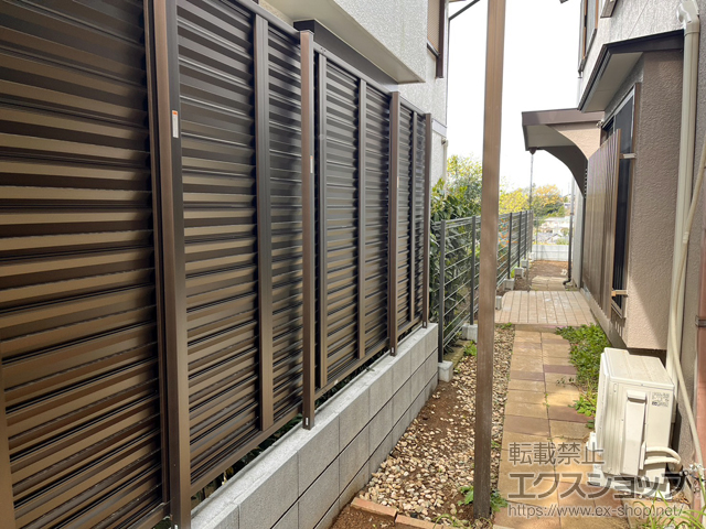 千葉県船橋市ののフェンス・柵 シンプレオフェンス13F型 ルーバー 自由柱施工 施工例