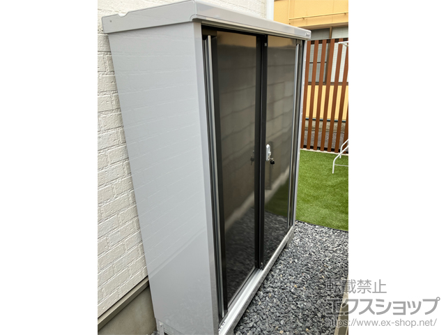 神奈川県横浜市のの物置・屋外倉庫 シンプリー 一般型 1320×415×1603 MJX-134D-P-EB 施工例