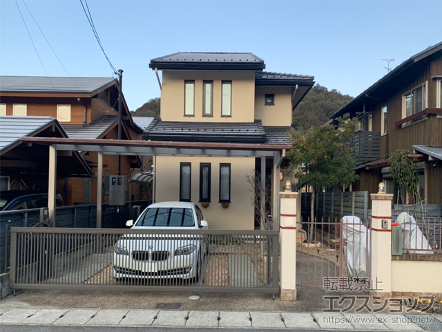 京都府京都市ののカーポート フーゴFプラス (フラットスタイル) ワイド 木調色 積雪〜20cm対応 施工例