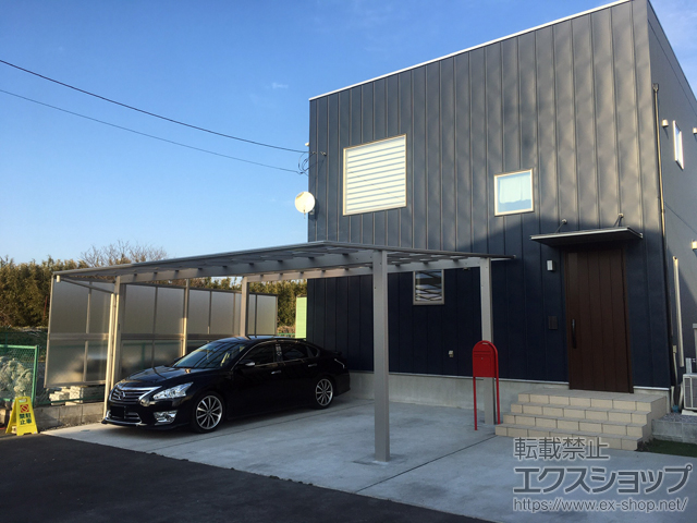 埼玉県越谷市ののカーポート エフルージュ ツイン FIRST 積雪〜20cm対応+サイドパネル*台形枠無し 施工例