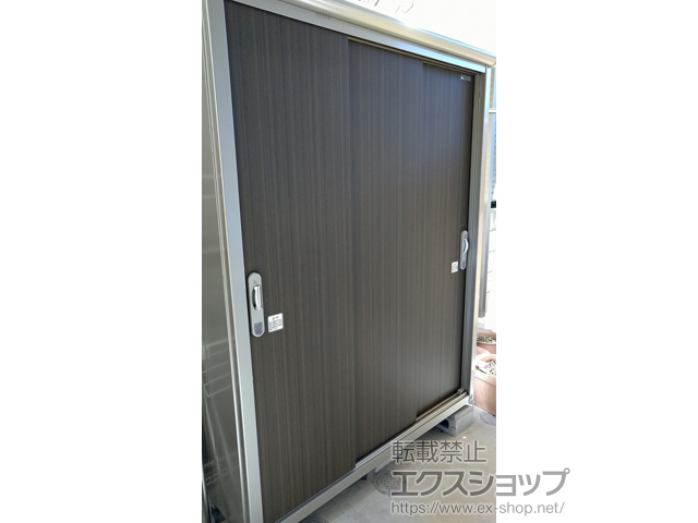 東京都世田谷区のの物置・屋外倉庫 エスモ 一般型 1497×520×1959 ESE-1505A-DW 施工例