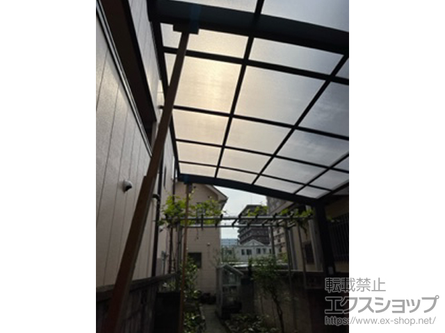 埼玉県越谷市ののカーポート ネスカR (ラウンドスタイル) 積雪〜20cm対応 施工例