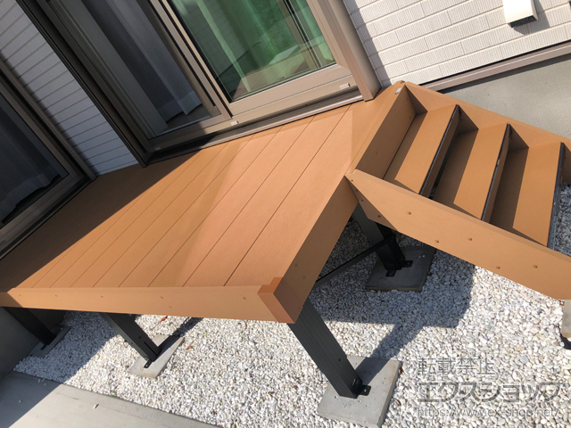 埼玉県さいたま市ののウッドデッキ マージウッドデッキ+ステップ Hタイプ 施工例