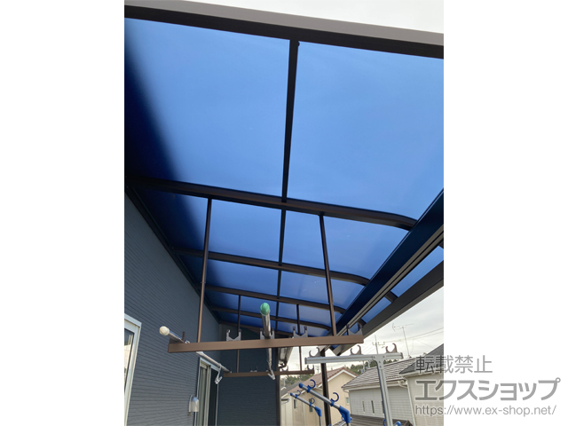 茨城県つくば市ののバルコニー・ベランダ屋根 ソラリア R型 屋根タイプ 単体 積雪〜20cm対応 施工例